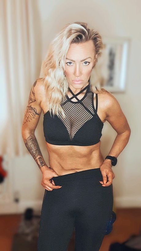 Charlie D sex model photo