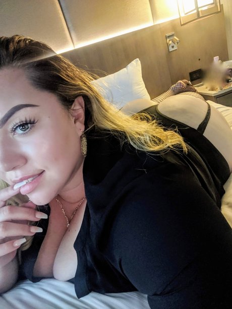 Sariyah pornstar high quality photos