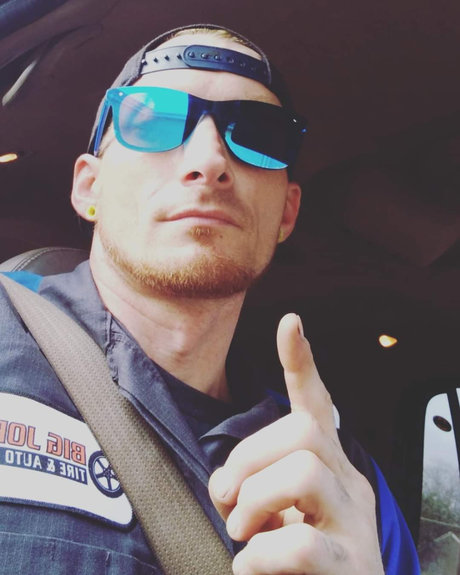 BrokenApostle model porn pictures