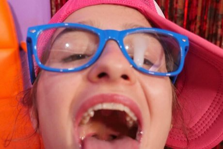 Hardboiled pretty model img