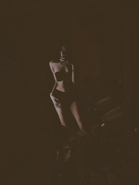 Carti model pornographic picture