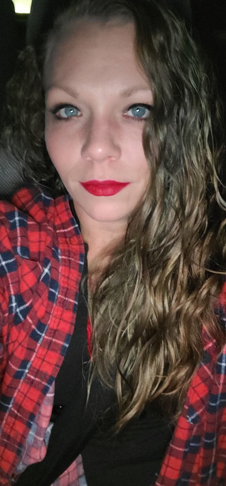 HARD Hat Hottie nice pornstar pic