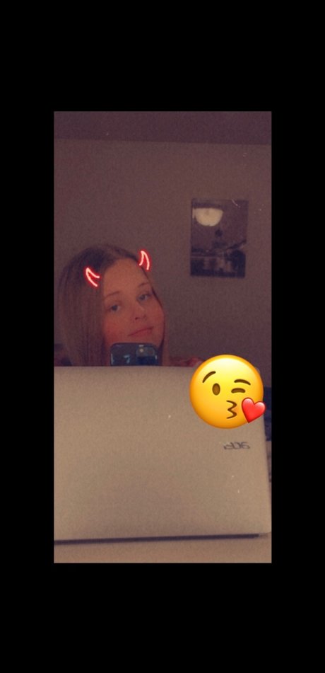 _LittleMama_ sex actress archive