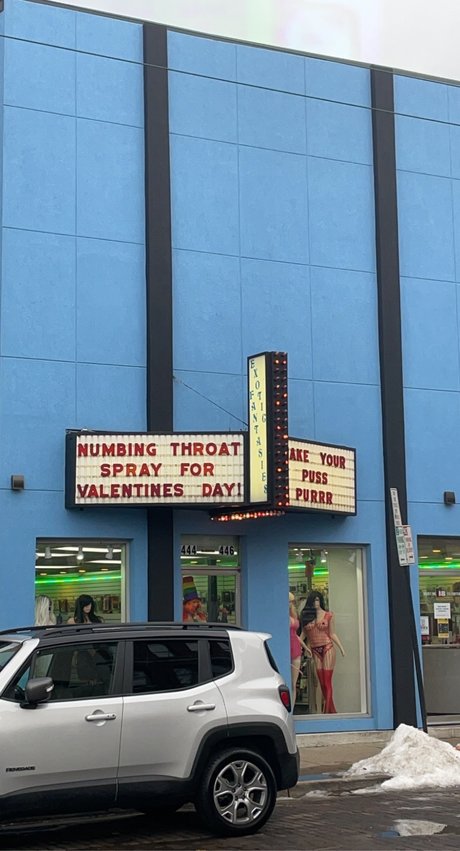 Oh So Friendly star nude picture