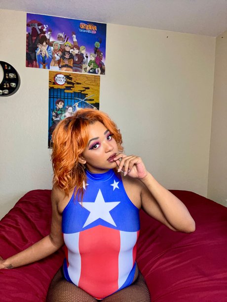 Jadajadababyy sexy model pic