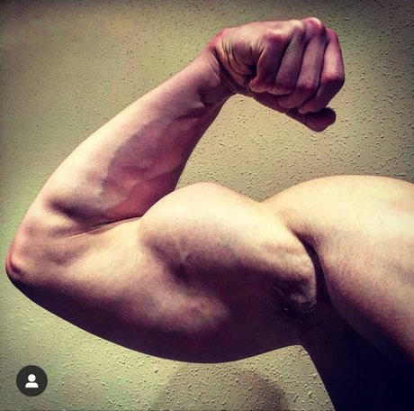 JackXL erotic actress pic