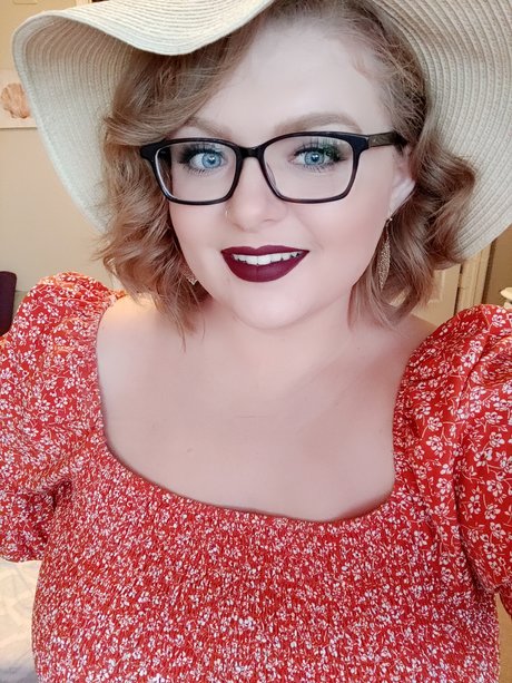 IrishGirl star porn images