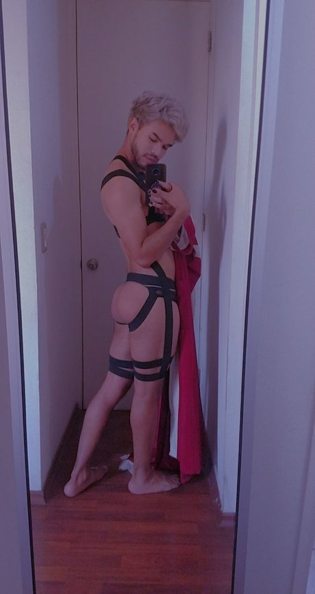 freedom fuck model top archive