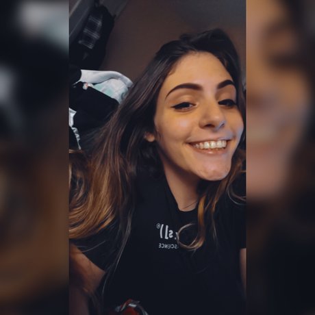 Marie Santos sex model gallery