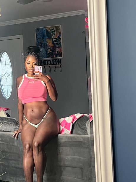 Peppa love_ nude model img