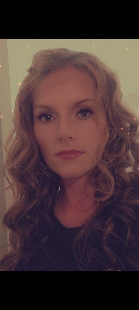 Pamela Hatfield free model img