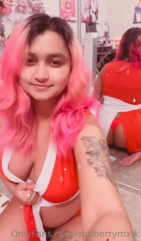 suuberrymxlk model nudes images