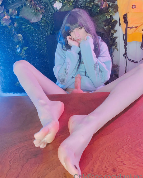 lunluns free actress img