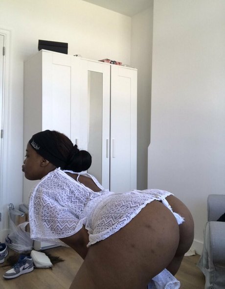 Mellaa Baby nudes star picture