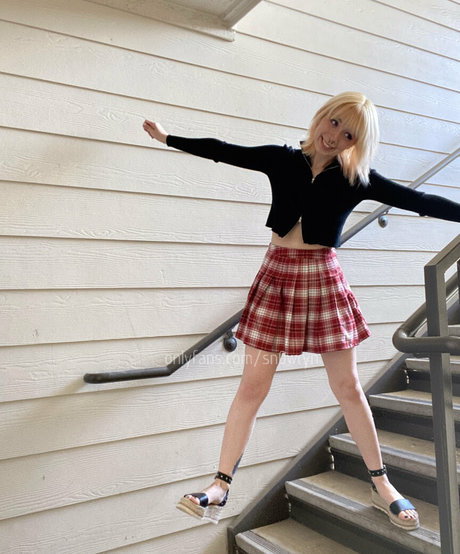 Sn0wryn model beautiful pics