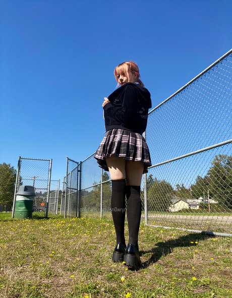 Sn0wryn hot pornstar images