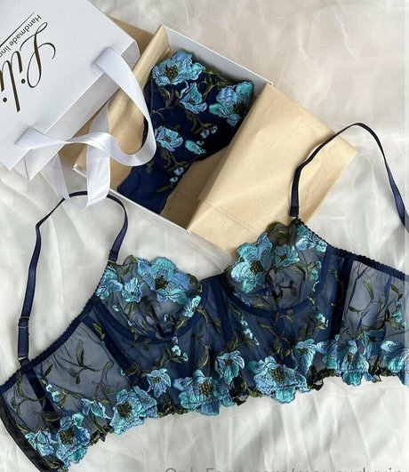 swimsuit onlyfans sexy pictures