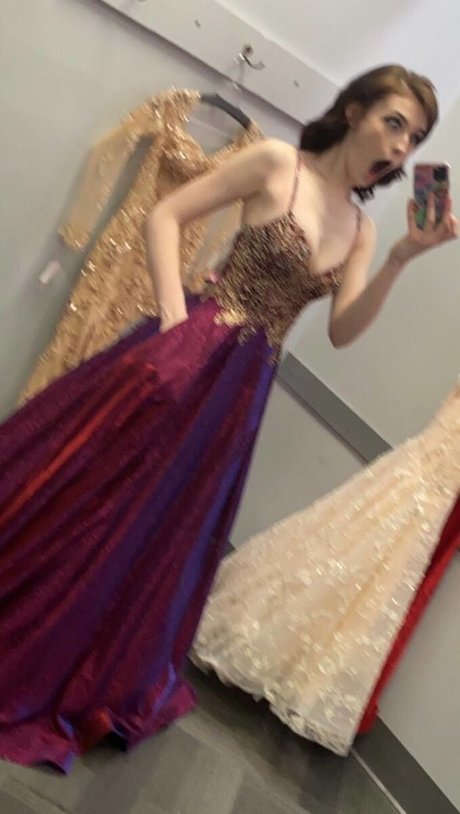 Soggyalien22 pornographic star archive