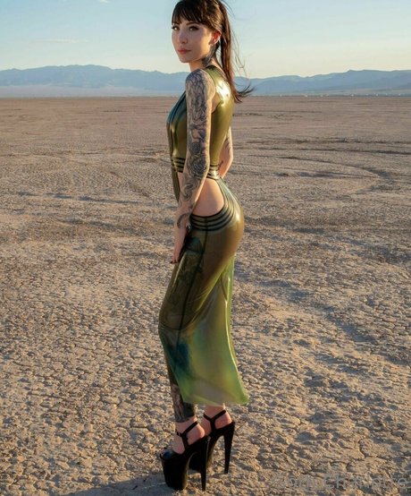 gothcharlotte star pornographic pic