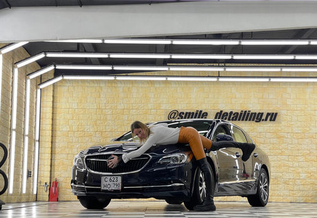 Lisa Rulit high quality actress gallery