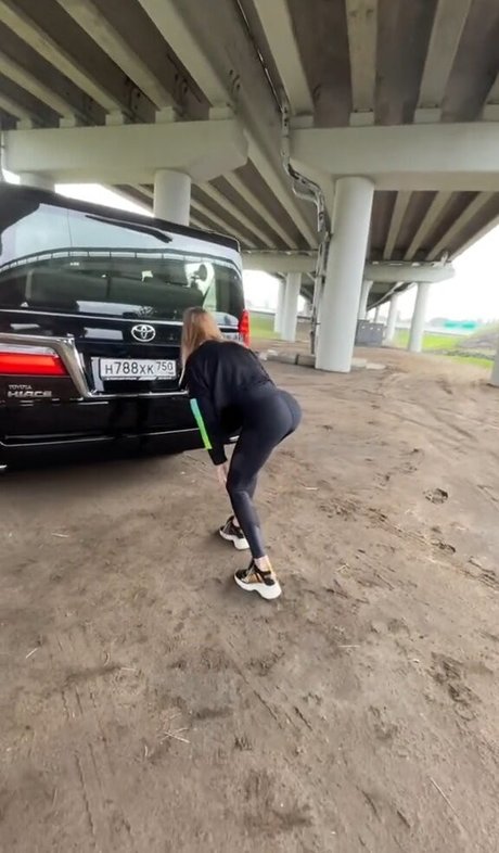 Lisa Rulit exclusive model photos