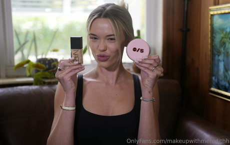 makeupwithmeredithh model perfect pics