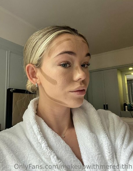makeupwithmeredithh high quality actress pic