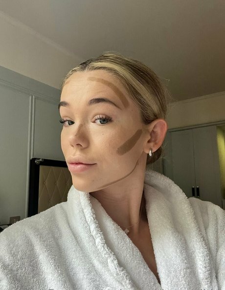 makeupwithmeredithh perfect model pic