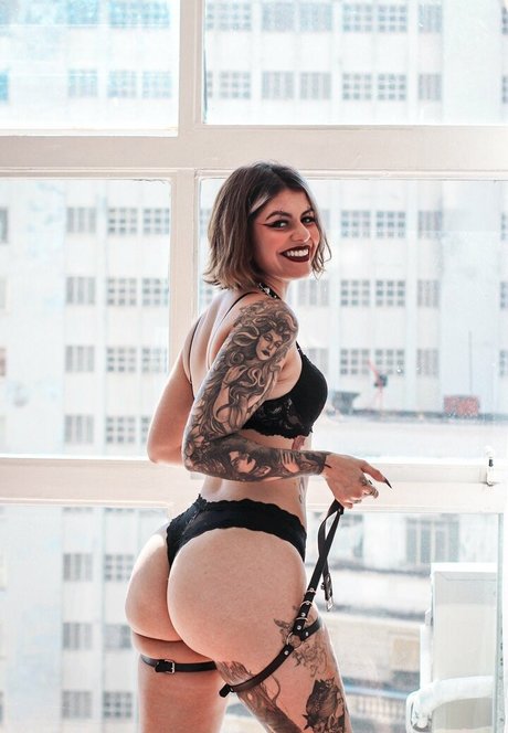 Hazyharlxt pornstar pretty images