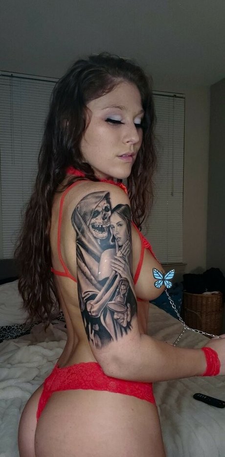 Nialeebb Nialeebby erotic model pictures