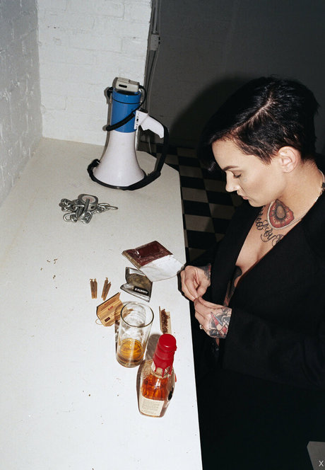 nikkihearts star hd image