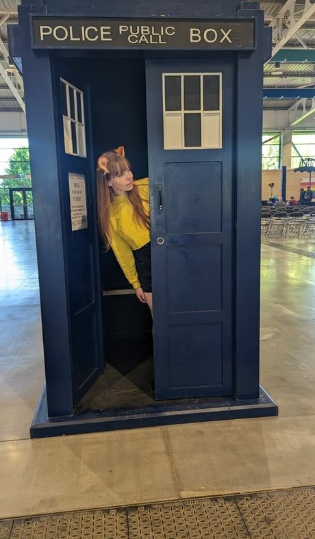 Bat Maisie adult model img