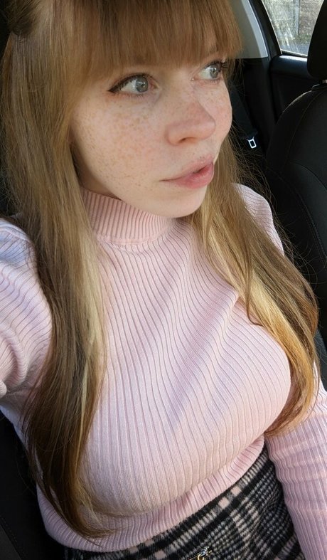 Bat Maisie hot pornstar gallery