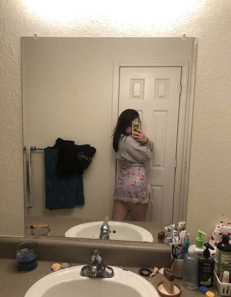 cherryjuic model xxx pic