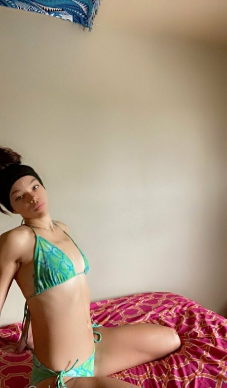 alauralopezz pornographic star img