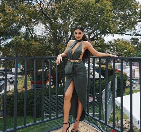 Andrea Helfrich star nudes pics