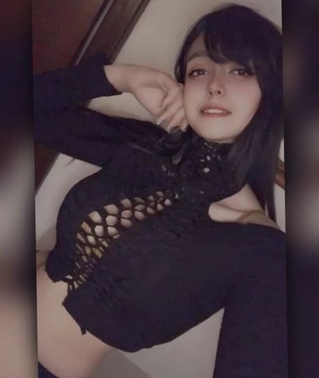 Shiinukicos exclusive model images