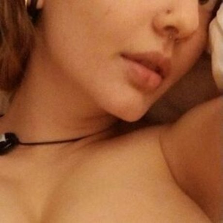 Solanineshade sexy star pic