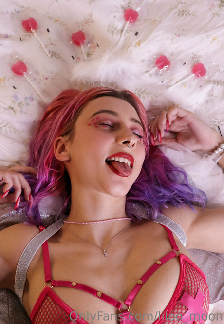 liloo moon free actress photo