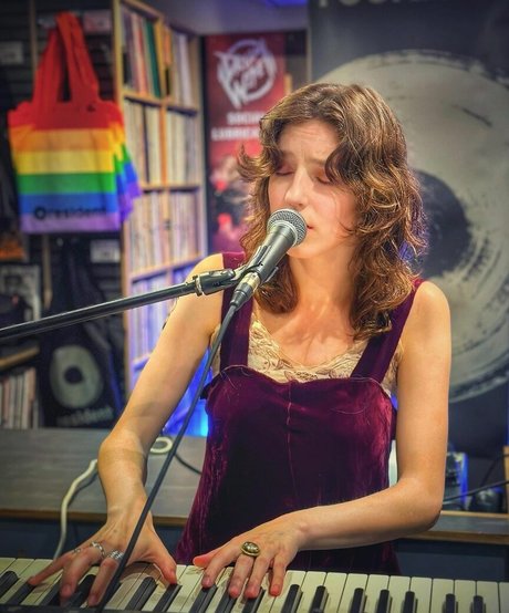 Jasmine van den Bogaerde naked pornstar picture