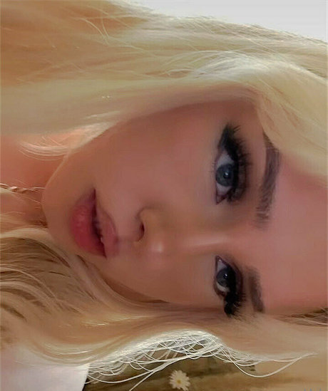 titslikedaisy nudes star gallery