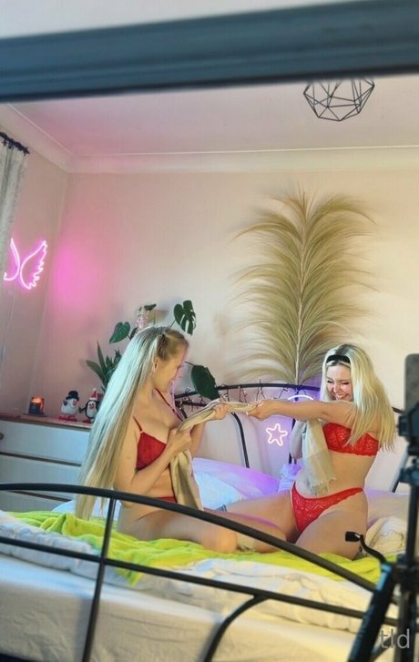 titslikedaisy pretty pornstar galleries