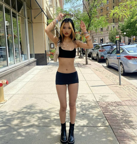 Foreign bich pornstar picture