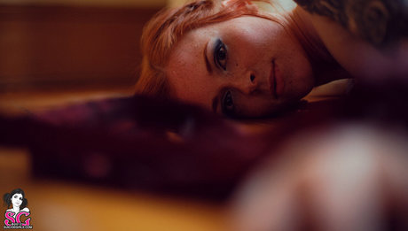 Annalee nude model pic