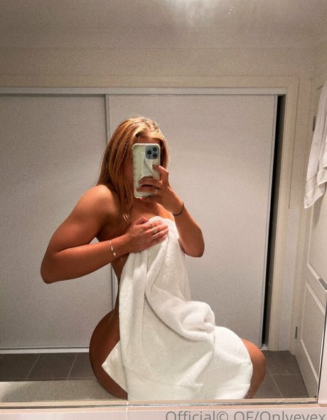 Justeviehall star beautiful picture