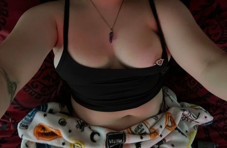 emswrldxo model pics