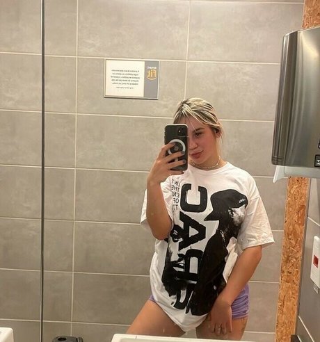 Mila Falk star nudes pic