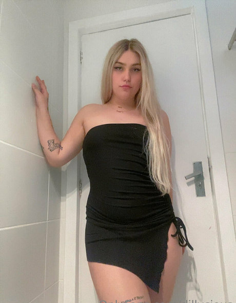 dillycious top actress pics