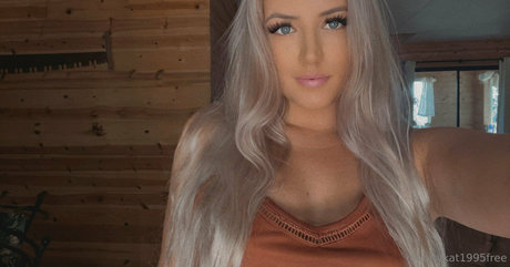 kaitykat1995free star hot gallery