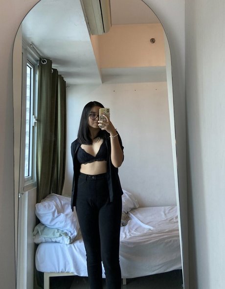 Sugaushi nude actress photos